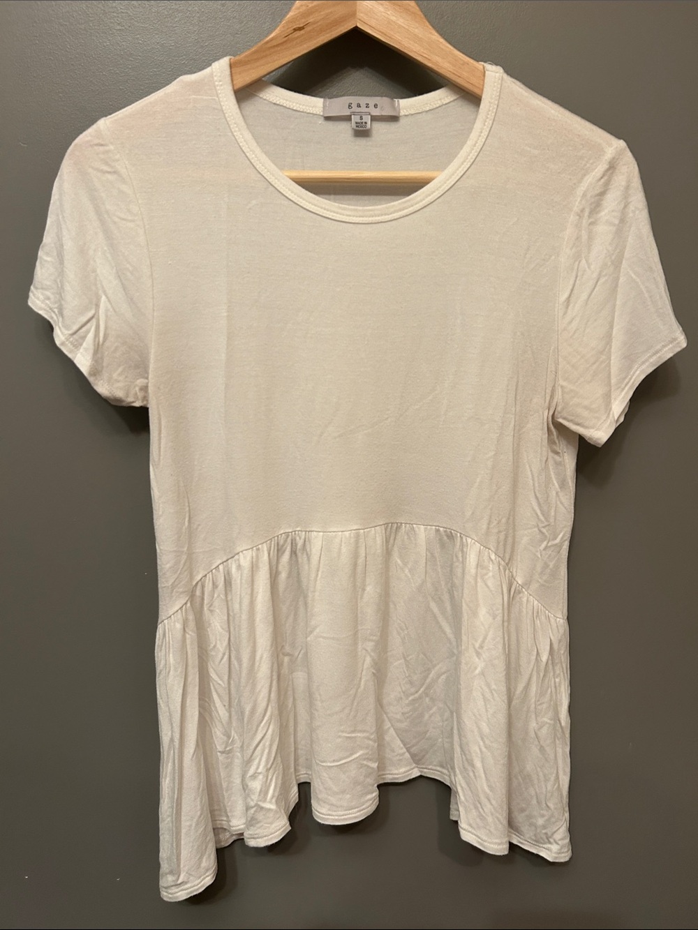 gaze White Short-Sleeve Peplum Tee